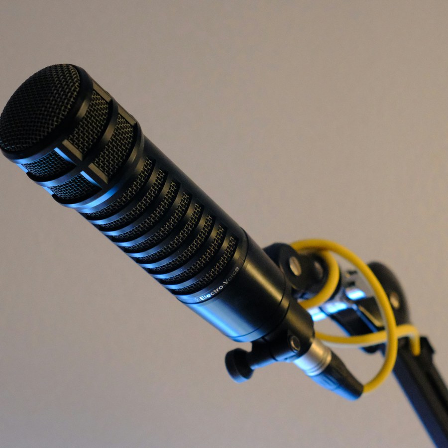 Vocal studio microphone and warm lamp
